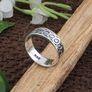 Anillo de Plata de Ley 925 Hecho a Mano, Diseño Artesanal Minimalista con Cuentas, Anillo de Boda, Joyería con Sello S925, Venta al Por Mayor - Product Image 3