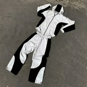 Ensemble survêtement coupe-vent en nylon et polyester pour homme, design personnalisé, tendance du moment, avec fermeture éclair intégrale - Product Image 1