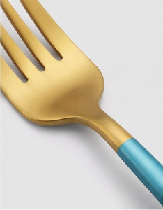 Ensemble de couverts élégants à tête ronde dorée et manche en résine bleue pour la maison, les dîners, les mariages, les restaurants et les essentiels de table - Product Image 2