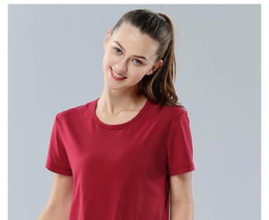 Camiseta de Hombre Lisa Personalizable para Sublimación, 65% Poliéster, 35% Algodón - Product Image 3