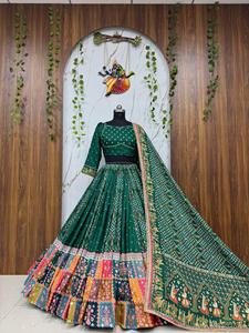 <b>Women</b> Green Cotton <b>Lehenga</b> Choli Set Embroidered Traditional Wedding Wear India Pakistan Style Floor Length Loose Fit - Product Image 3