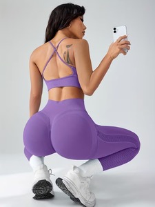 Conjunto Deportivo de 2 Piezas sin Costuras para Mujer, Sujetador Deportivo Cruzado y Leggings con Patrón de Rejilla, Ropa Deportiva para Yoga - Product Image 6