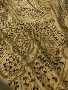 Tela de encaje de alta calidad con bordado de cuentas para vestidos de novia, vestidos de lujo, ropa formal y ropa de diseñador personalizada. - Product Image 3