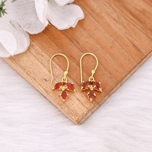 Pendientes Minimalistas de Ónix Rojo, Joyería de Latón Hecha a Mano - Product Image 3