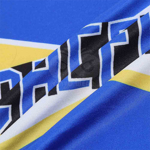 Ensembles d'uniformes de cheerleading de haute qualité, hauts et shorts imprimés par transfert thermique avec logos et couleurs personnalisés - Product Image 6