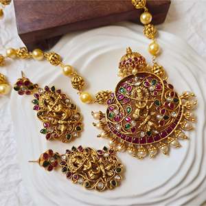 Krishna Big Pearl Regular Alloy Gold Plated Wedding Women's Necklace - Product Image 3