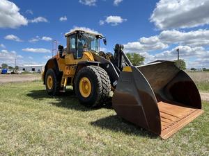 รถตักล้อยาง Volvo L180H คุณภาพดีที่สุด พร้อมกำลังยก 300 ตัน เครื่องยนต์ Volvo Penta ปั๊ม HYDAC และชุดเกียร์ - Product Image 2