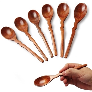 Utensilio para Servir Alimentos Seguro y Duradero, Cuchara de Madera de Alta Calidad con Acabado Liso para Cocinar en la Cocina - Product Image 4