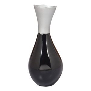Support à fleurs en métal distinctif, conçu pour refléter les tendances de style de vie, idéal pour la décoration festive et quotidienne de la maison, disponible en gros. - Product Image 1