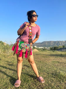 Nouvel arrivage de sacs en coton pour femmes <span class=keywords><strong>Rajasthani</strong></span> véritable fait à la main Tribal Multi couleur Boho Hippie daim cuir frange gland Banjara