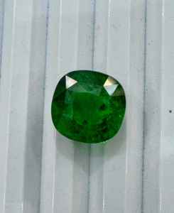 8 quilates de tsavorita natural verde, granate suelto, piedra limpia de alta calidad para fabricación de joyas, suministro al por mayor a granel - Product Image 1