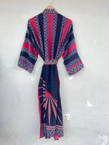 Kimono sari en soie Kimono en soie pour femme Robe de chambre faite à la main - Product Image 6