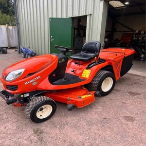 Potente tractor cortacésped Kubota GR2120 de 21 HP, diésel, 4x4, con plataforma de corte resistente para trabajo profesional. - Product Image 3