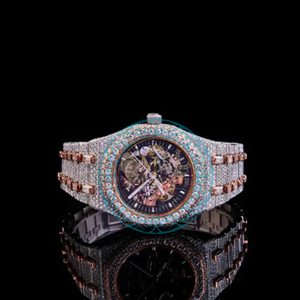 Montre de luxe pour homme en acier inoxydable avec diamants, 42 mm, ronde, mouvement mécanique ETA, analogique, verre saphir, fermoir déployant - Product Image 1