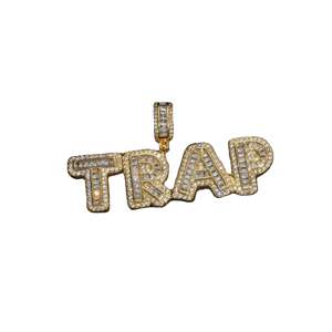 Colgante de Lujo con Letras TRAP y Diamantes Moissanite, Joyería Hip Hop Dorada sobre Fondo Blanco Limpio - Product Image 2