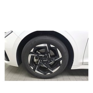 Pour Kia K5 2.0 LPi Juin 2024 37 830 km Volant à gauche Boîte automatique Sièges en cuir Norme d'émission Euro V Caméra de recul GPL - Product Image 5