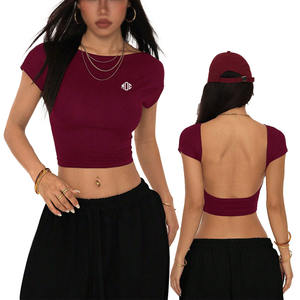 เสื้อครอปเปิดหลังแฟชั่นสำหรับผู้หญิง ขายส่ง เสื้อยืดทรงเข้ารูป ยืดได้ สไตล์สตรีทแวร์ฤดูร้อน รับทำโลโก้ตามสั่ง ผู้ผลิตเสื้อยืด OEM เสื้อผู้หญิง - Product Image 1