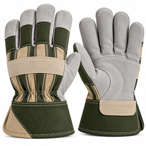 Gants de travail vert olive beige avec empiècements en tissu rayé, paume renforcée en daim gris et manchette large - Product Image 1