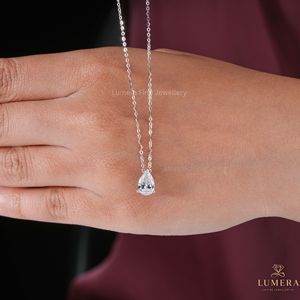 Collar Solitario Clásico Minimalista con Diamante Cultivado en Laboratorio en Forma de Pera, Cadena para Uso Diario, Regalo de Graduación Personalizado para Mujer, Oro - Product Image 1
