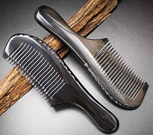 Peine de Cuerno de Búfalo para Masaje Capilar, Peine de Cuerno Hecho a Mano, Herramienta Natural para el Cuidado del Cabello para Hombres y Mujeres - Product Image 4