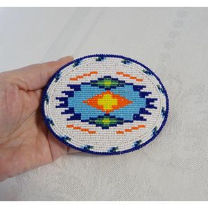Applique florale en jean brodée de perles, faite à la main, avec perles de rocaille, pour la décoration de vêtements, vestes et sacs - Product Image 2