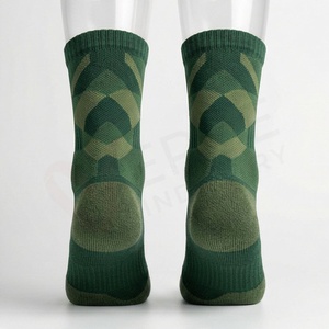 Chaussettes ras du cou pour hommes, vert uni, en coton tricoté, respirantes, pour usage quotidien, style classique automne - Product Image 2