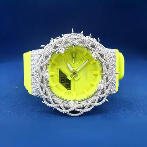 Reloj digital vibrante de color amarillo hip hop con bisel plateado con incrustaciones de piedras y piedras brillantes para un estilo moderno y atrevido. - Product Image 1