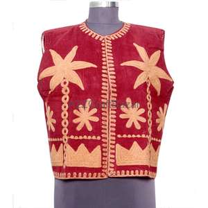 Chaqueta de Algodón para Mujer, Hecha a Mano, con Estampado Floral y Logotipo, Corte Regular y Mangas Cortas, para Verano - Product Image 5