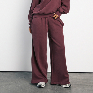 Pantalon de jogging ample bordeaux pour femme, en polyester et coton, coupe oversize, qualité supérieure OEM - Product Image 1