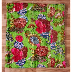 Manta Larga de Algodón Reversible con Estampado Floral, Hecha a Mano, Ecológica, Estilo Vintage Kantha, para el Hogar - Product Image 6