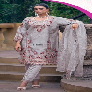 Traje Salwar de mujer de último diseño Salwar Kameez nupcial para fiesta de deshierbe de proveedor y exportador indio - Product Image 3