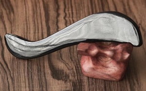 Masseur facial Gua Sha en corne de buffle, planche de grattage faciale, matériau naturel fait à la main pour les soins de la peau - Product Image 4