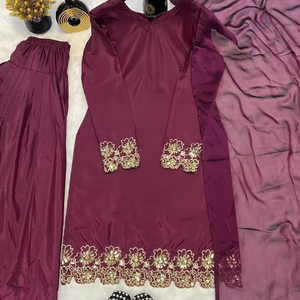 Conjunto de Kurta Tradicional para Mujer, Diseño de Alta Costura, Crepé Natural Pesado, Corte Regular, con Dupatta Elegante Reversible, para Todas las Temporadas, Casual y de Fiesta - Product Image 1