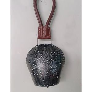 Wholesale Handmade Vintage Metal Christmas Decoration <b>Bells</b> Rustic Hanging Harmony <b>Cow</b> <b>Bells</b> With Jute Rope In Lowest Price - Product Image 3
