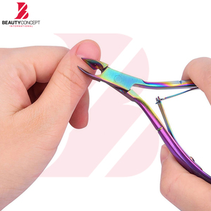 Coupe-cuticules en acier inoxydable tendance, revêtement couleur arc-en-ciel, bord tranchant, résistant à la rouille, poignée ergonomique pour professionnels - Product Image 4
