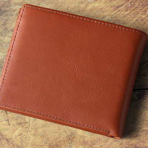 Portefeuille en cuir durable pour homme avec coutures renforcées, porte-monnaie et forme compacte pour les essentiels quotidiens - Product Image 5