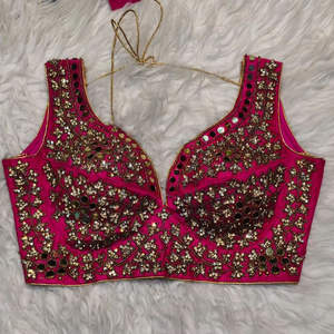 Blusa de Diseñador para Novia, Color Rosa Rani, Estilo Crop Top, Tejida, de Satén 100% Seda, Cuello Corazón, Sin Mangas, Transpirable, para Invierno - Product Image 1