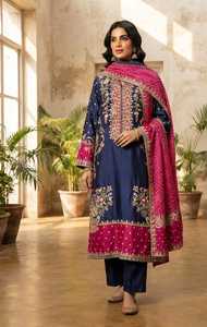 Camisa estilo caftán de seda semiformal de 3 piezas para mujer con bordado de lentejuelas. Longitud de la camisa 51. Se combina con pantalón y dupatta de seda. - Product Image 3