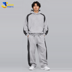 Chándal Oversize Moderno para Hombre, Hecho con Tela Premium, Ofrece un Ajuste Holgado y Cómodo - Product Image 4