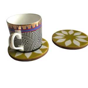 Juego de 6 Posavasos de Resina y Madera con Soporte, Posavasos Modernos de Resina y Madera a Bajo Precio en India - Product Image 3