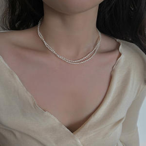 Collier polyvalent pour femme en perles d'eau douce naturelles, chaîne de clavicule double couche ultra-résistante, design unique et original, motif grain de millet - Product Image 4