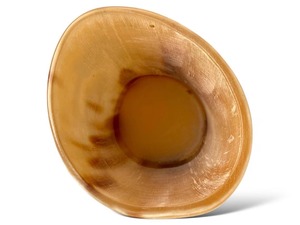 Jarra de Cerveza de Cuerno Natural de Buena Calidad, Jarra Rústica y Elegante para Cerveza o Cerveza Alemana y Otras Bebidas, Disponible al Mejor Precio - Product Image 2