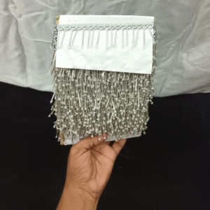 Accesorios de Novia con Bordado Floral Colorido, Material JARI Ecológico, Encaje de Miel con Detalles Intrincados y Patrón 3D (Zapatos) - Product Image 1