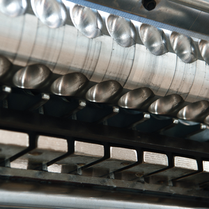 Fabricante Daniel Company, Cabezal de Corte con 8 Cuchillas para Procesamiento de Anacardos, 220V-380V, 0x75kw, 200-250kg-h - Product Image 5