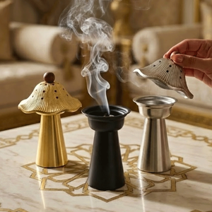 Quemador de Incienso de Metal Plateado con Diseño Escultural, Set para Rituales de Oud, Difusor de Aroma para Hogares Árabes, Soporte para Bakhoor - Product Image 5