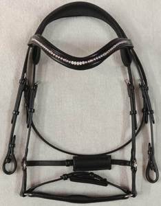 Bridon en cuir noir avec nezier rembourré, fronture ornée de cristaux, design anatomique pour dressage - Fournisseur d'articles équestres - Product Image 3