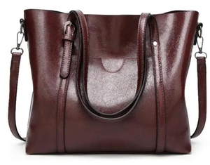 กระเป๋าสะพายข้างหนังแท้คุณภาพสูงสุดอินเทรนด์ – ดีไซน์เก๋ไก๋ทันสมัย - Product Image 2