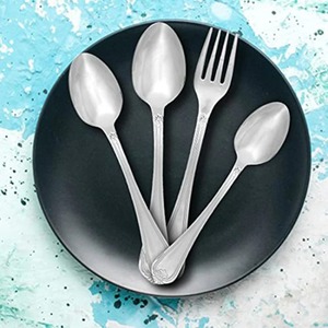 ชุดช้อนส้อมโลหะสำหรับเสิร์ฟอาหารอย่างหรูหรา ออกแบบมาเพื่อการจัดโต๊ะอาหารอย่างมีสไตล์ - Product Image 3