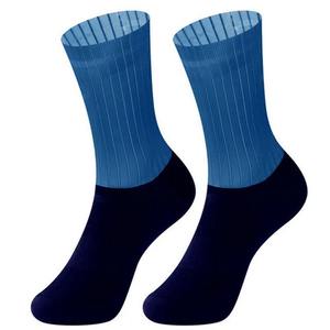 Calcetines deportivos de ciclismo personalizados para hombre y jóvenes, con suela antideslizante de silicona, para bicicleta y running. - Product Image 2