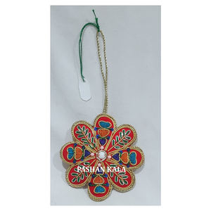 Hermosos Adornos Colgantes de Tela Hechos a Mano con Diseño de Pez y Bordado Zari para Decoración Navideña - Product Image 6